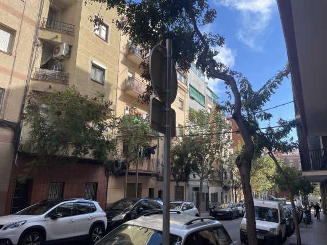 Продажа квартиры на Piso en Calle de les Magnòlies, Can Vidalet, Esplugues de Llobregat, Эсплюгес-де-Льобрегат
photo 1