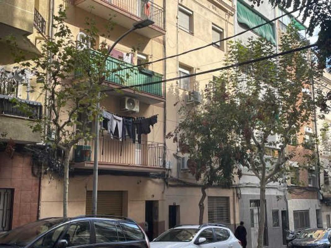 Продажа квартиры на Piso en Calle de les Magnòlies, Can Vidalet, Esplugues de Llobregat, Эсплюгес-де-Льобрегат
photo 3