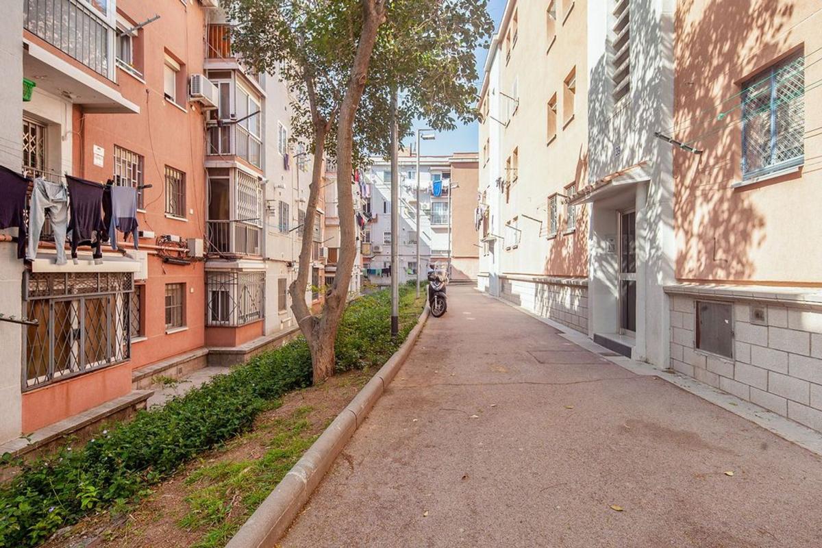Venta de piso en Piso en Calle d'Almagro, Les Roquetes, Barcelona, Barcelona
 photo 3
