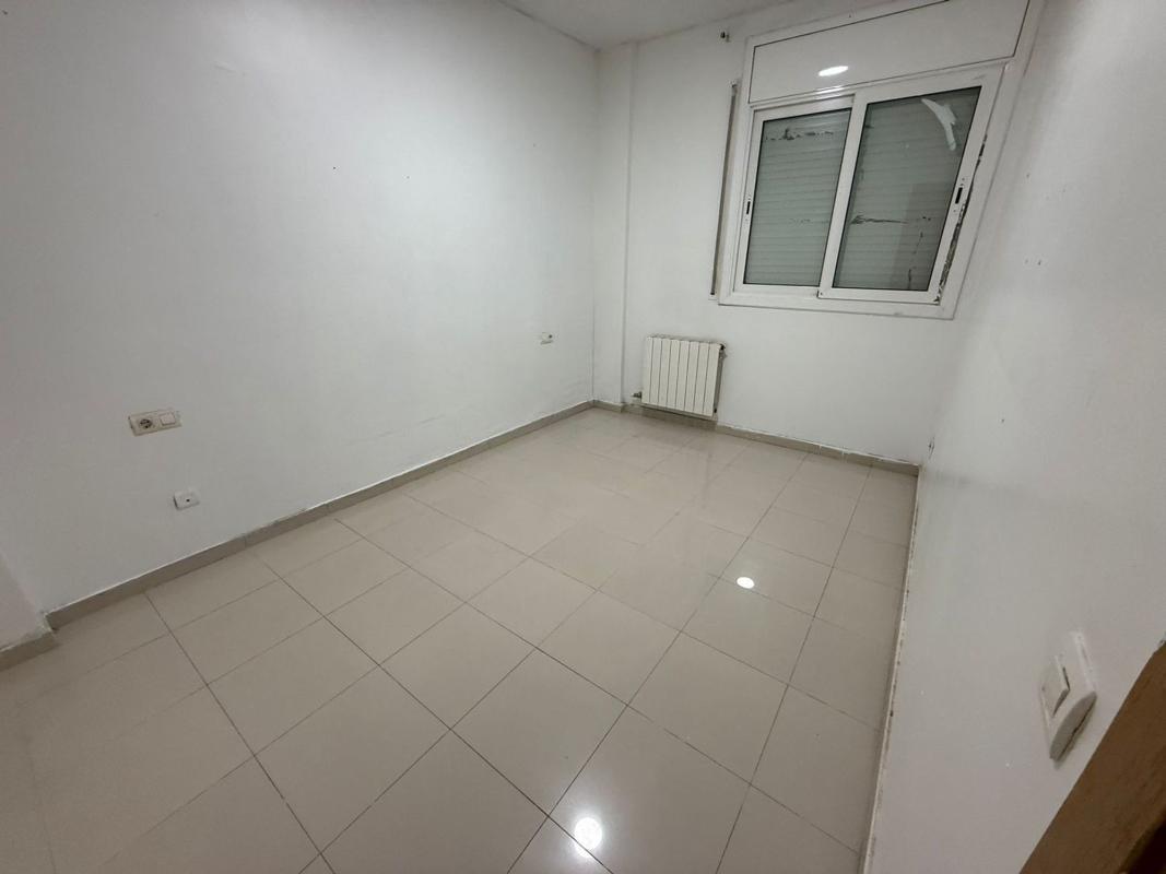 Продажа квартиры на Piso en Calle de Joan Fiveller, Mercat, Rubí, Руби
photo 4