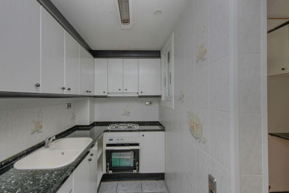 Venta de piso en Piso en Calle de Romania, Can Parellada, Terrassa, Terrassa
 photo 4