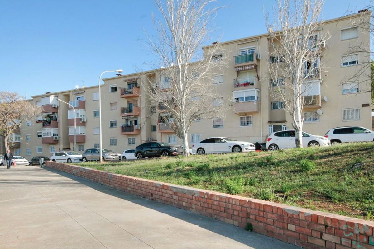 Sprzedaż mieszkania w Piso en Avenida del Primer de Maig, Pomar, Badalona, Badalona
photo 1