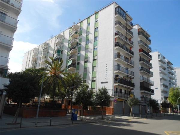Sprzedaż mieszkania w Piso en Avenida de Francesc Macià, Sant Joan - L'Aiguacuit, Vilanova i la Geltrú, Vilanova i la Geltrú
thumbnail 1