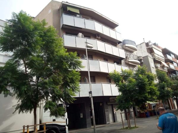 Продажа квартиры на Piso en Calle Reixagó, Can Sant Joan, Montcada i Reixac, Монткада-и-Рейxac
photo 1