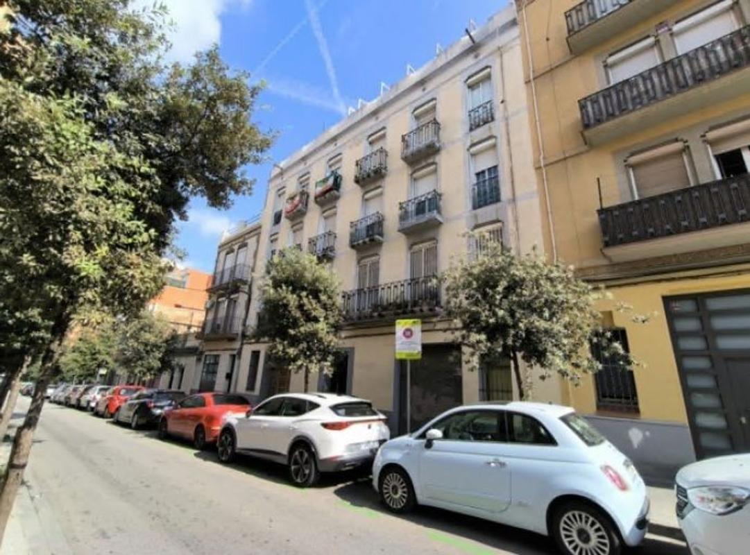 Sprzedaż mieszkania w Piso en Ronda de la Torrassa, La Torrasa, Hospitalet de Llobregat, Hospitalet de Llobregat
photo 1