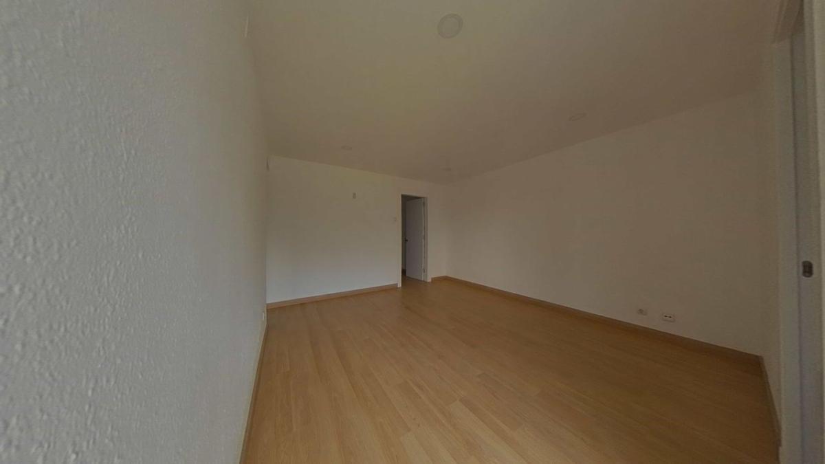 Venta de piso en Piso en Passatge de Caralt, Singuerlín, Santa Coloma de Gramenet, Santa Coloma de Gramenet
 photo 4