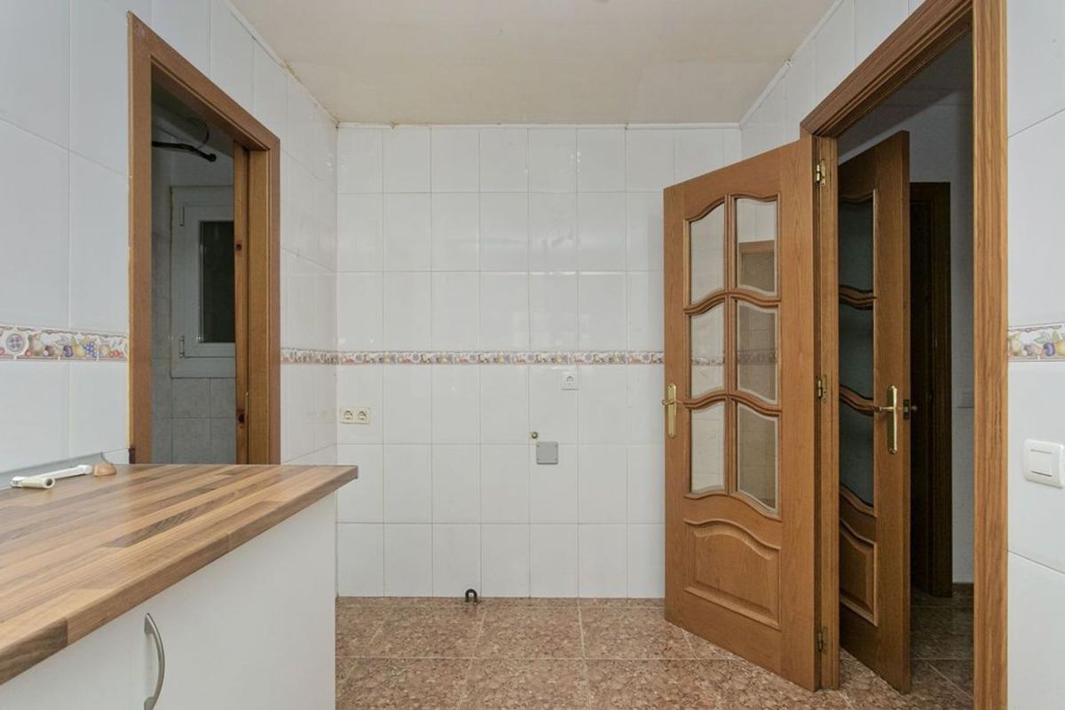 Продажа квартиры на Piso en Calle de Viladordis, Sagrada Familia, Manresa, Манреса
photo 4