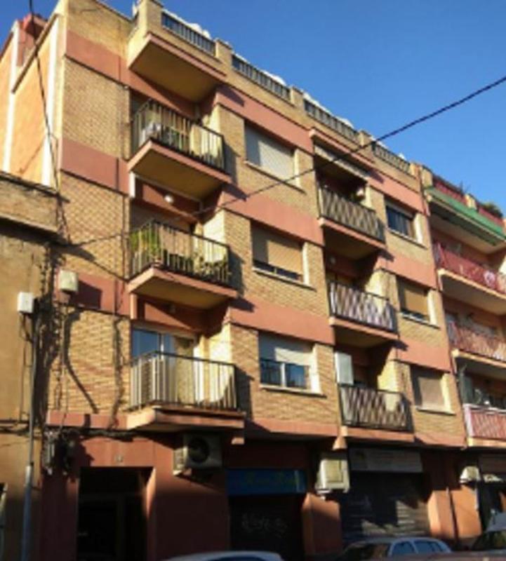 Sale of apartment in Piso en Calle de Dídac Priu, Plaça Catalunya - Vinyets, Sant Boi de Llobregat, Sant Boi de Llobregat
photo 1