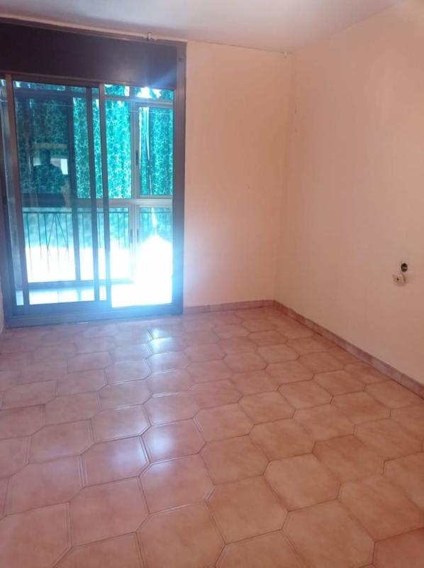 Venta de piso en Piso en Calle de Sant Roc, Sant Jordi - El Castell, Rubí, Rubí
 photo 4