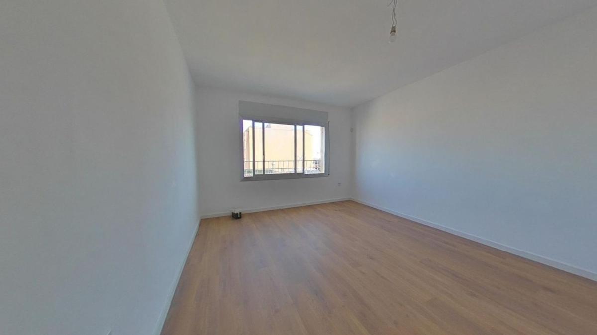 Продажа квартиры на Piso en Calle de Joaquim Sorolla, Can Rull, Sabadell, Сабадель
photo 2