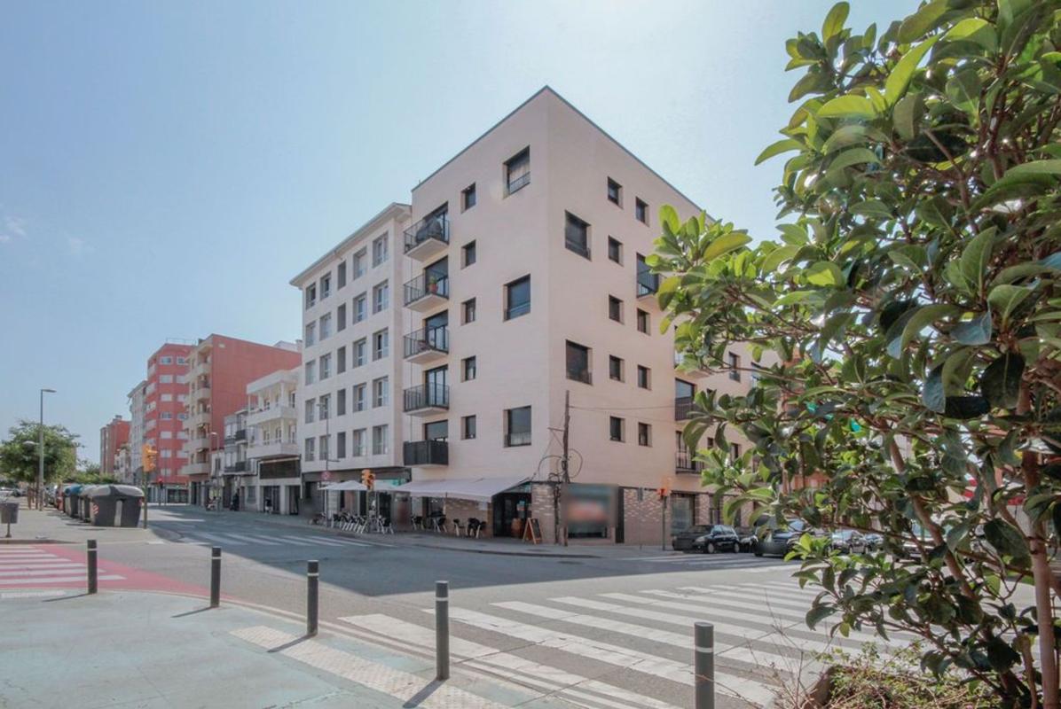 Продажа квартиры на Piso en Paseo dels Almogàvers, Les Termes, Sabadell, Сабадель
photo 1