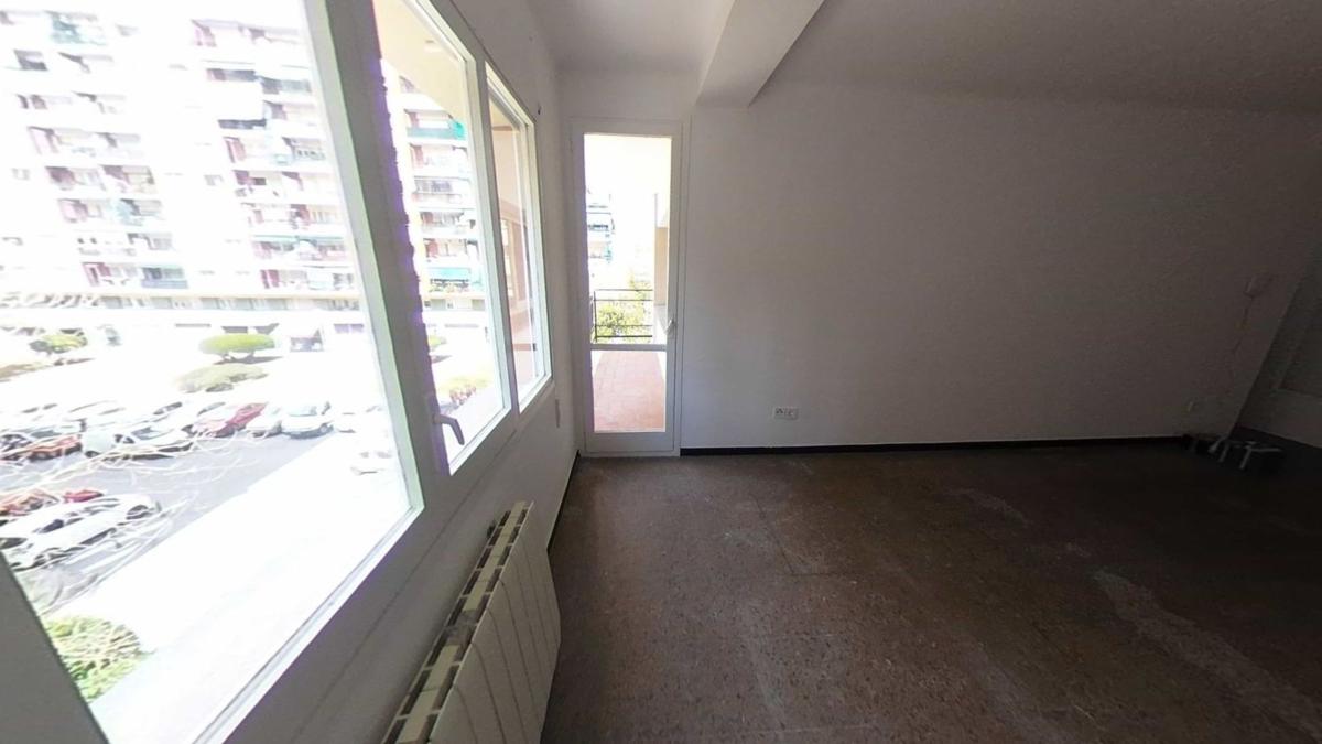 Venta de piso en Piso en Calle de Monturiol, Can Alzamora - Les Torres - 25 de Setembre, Rubí, Rubí
photo 2