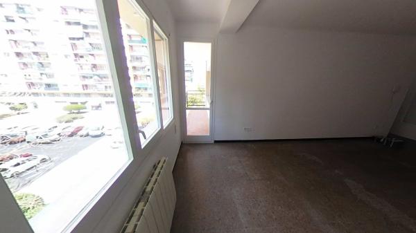 Продажа квартиры на Piso en Calle de Monturiol, Can Alzamora - Les Torres - 25 de Setembre, Rubí, Руби
thumbnail 1