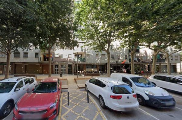 Venta de piso en Piso en Calle de Berenguer, El Besós, Sant Adriá de Besós, Sant Adriá de Besós
 photo 1