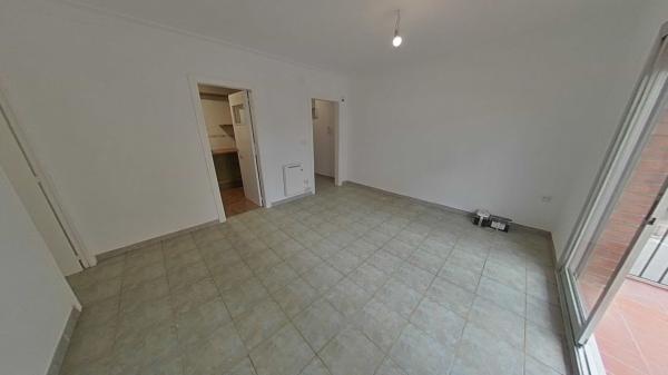 Продажа квартиры на Piso en Calle de Milà i Fontanals, Mercat, Rubí, Руби
photo 1