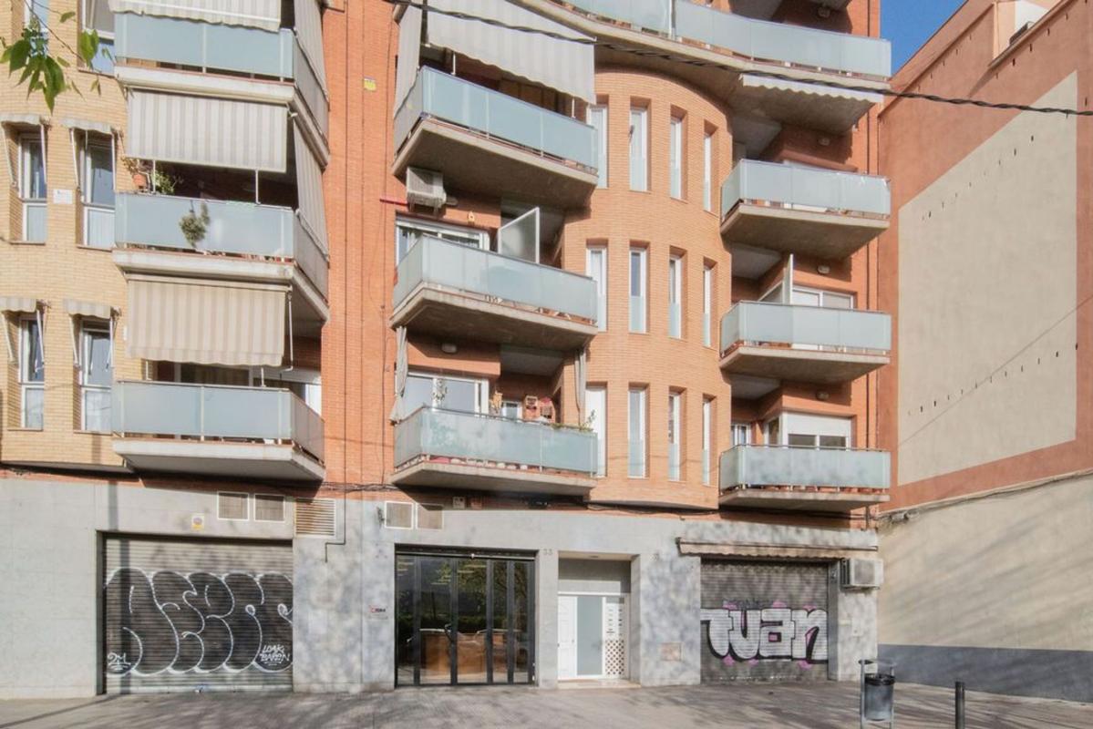 Продажа квартиры на Piso en Calle del Carril, Can Sant Joan, Montcada i Reixac, Монткада-и-Рейxac
photo 1