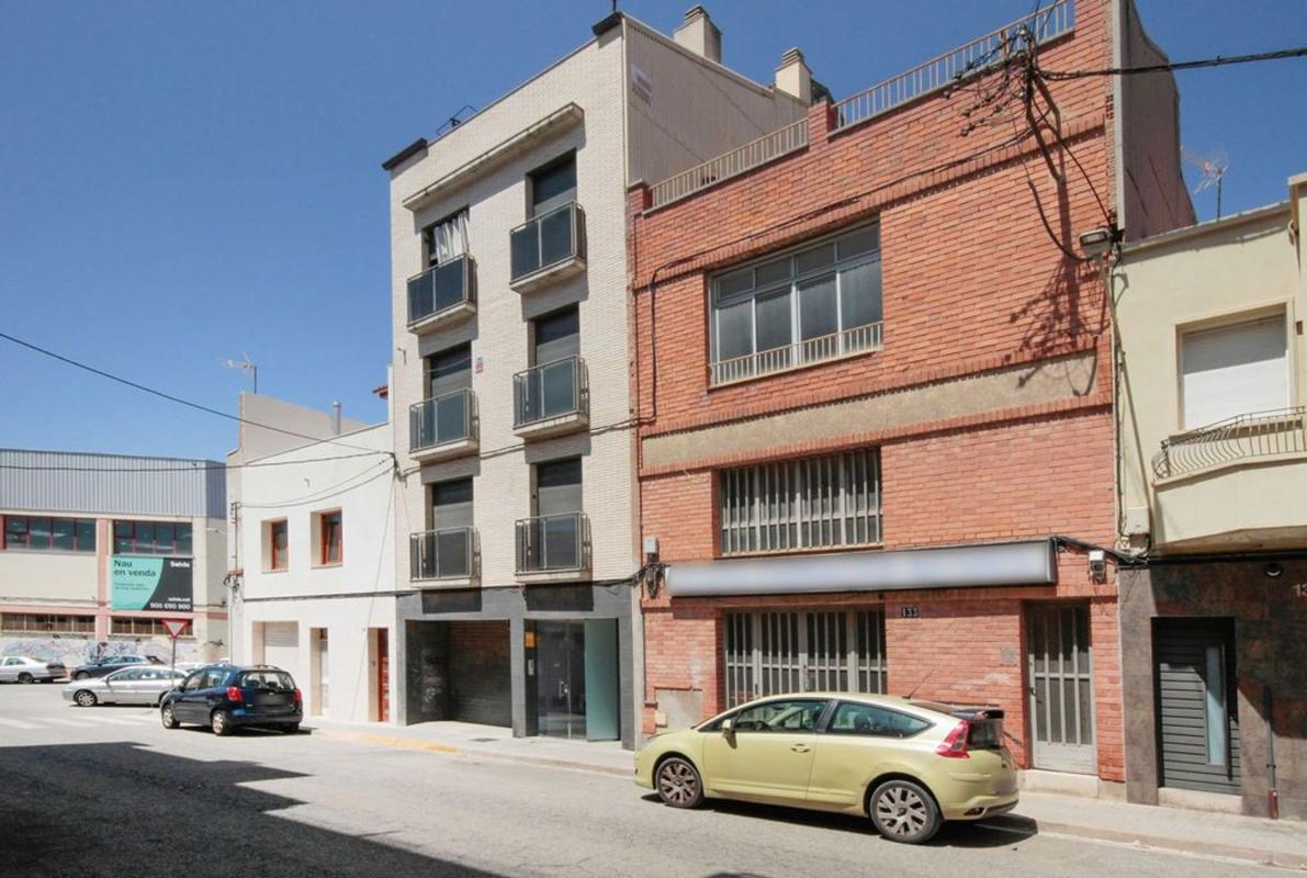 Sprzedaż mieszkania w Piso en Calle D'Almería, Ègara, Terrassa, Terrassa
photo 1