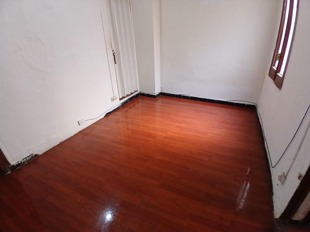 Venta de piso en Piso en Calle d'En Robador, El Raval, Barcelona, Barcelona
 photo 2