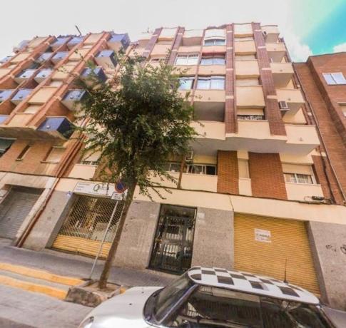 Sprzedaż mieszkania w Piso en Calle de la Igualtat, Santa Eulàlia, Hospitalet de Llobregat, Hospitalet de Llobregat
 photo