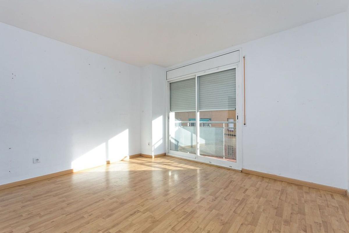 Продажа квартиры на Piso en Calle de Francesc Layret, La Cogullada, Terrassa, Терраса
photo 3