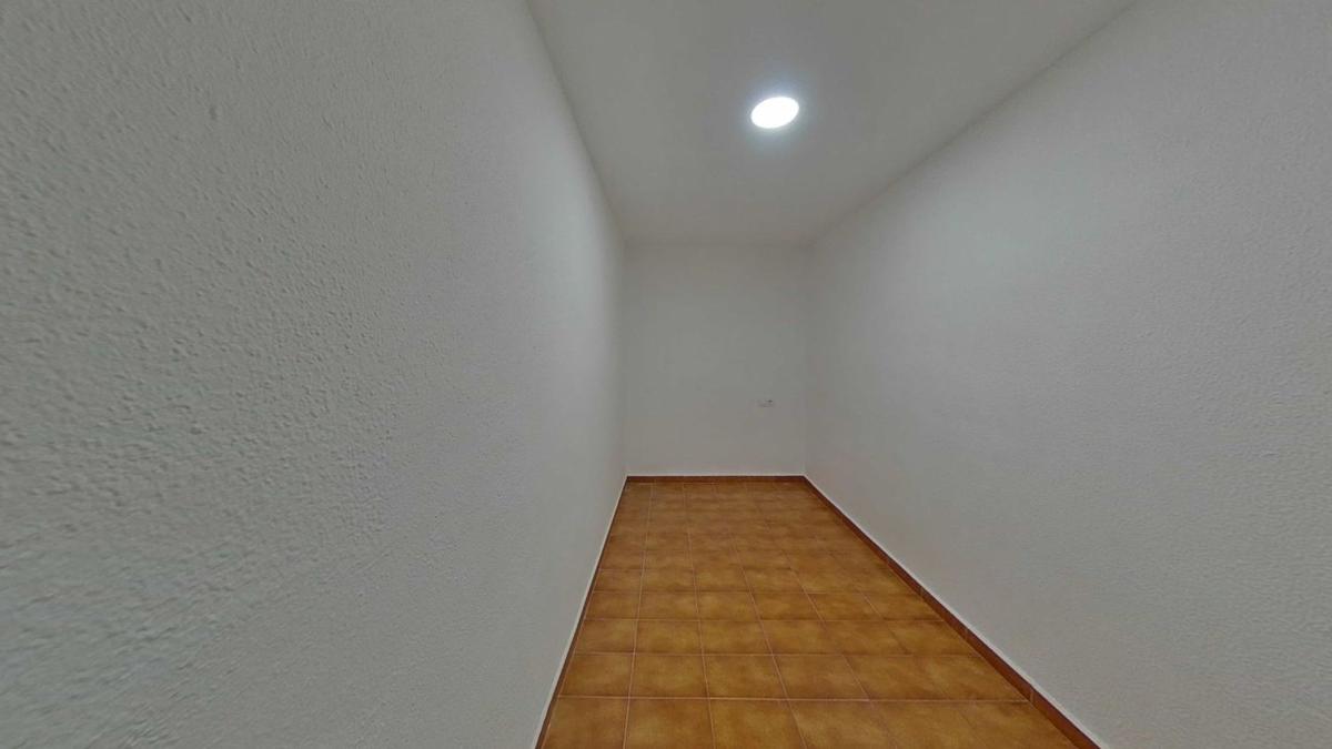 Sale of apartment in Piso en Calle de Sant Jordi, Centre, Pineda de Mar, Pineda de Mar
photo 5