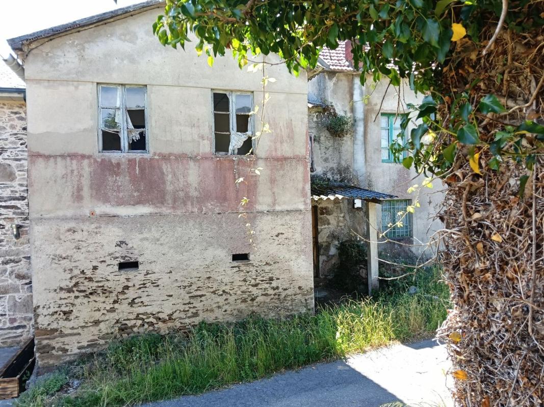 Properties for sale and rent in Spain photo 2