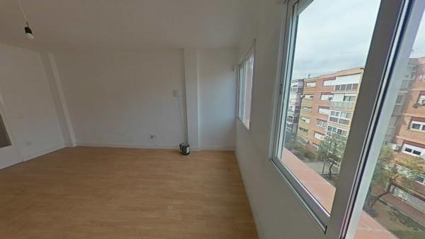 Venta de piso en Piso en Passatge de Ramon Llull, Santa Perpètua de Mogoda, Santa Perpètua de Mogoda
thumbnail 2