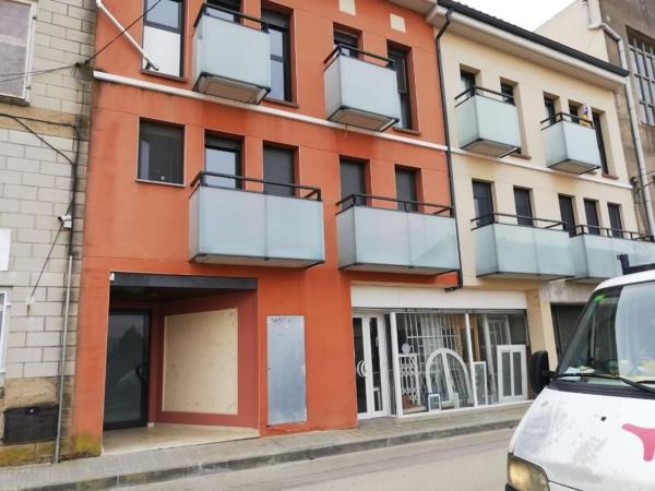 Venta de piso en Piso en Calle Prat de la Riba, Ullastrell, Ullastrell
 photo