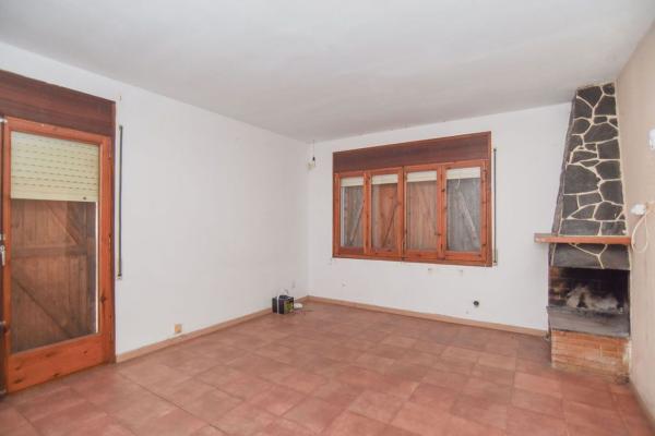Casa o chalet independiente en Calle Roure, Sant Cebrià de Vallalta thumbnail 2