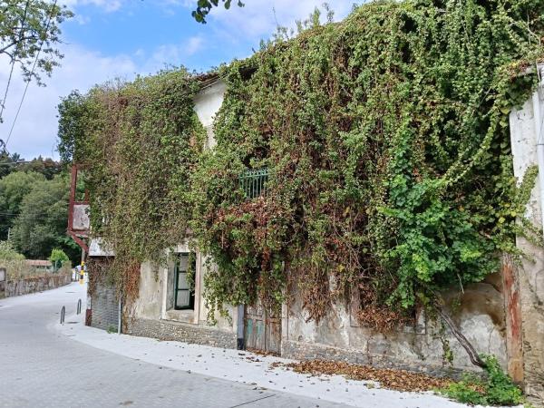 Chalet adosado en Carrio, Bergondo photo 1