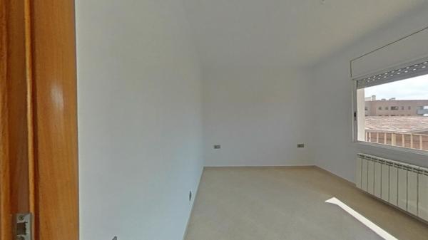 Venta de piso en Piso en Calle d'Amadeu de Savoia, Torrent d'en Pere Parres, Terrassa, Terrassa
 photo 4