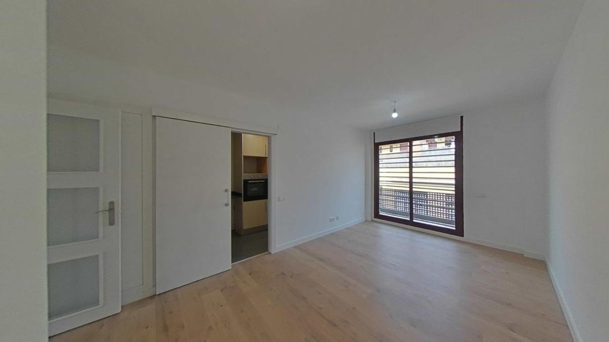 Venta de piso en Piso en Calle de Roger de Llúria, Centre, Mollet del Vallès, Mollet del Vallès
photo 1
