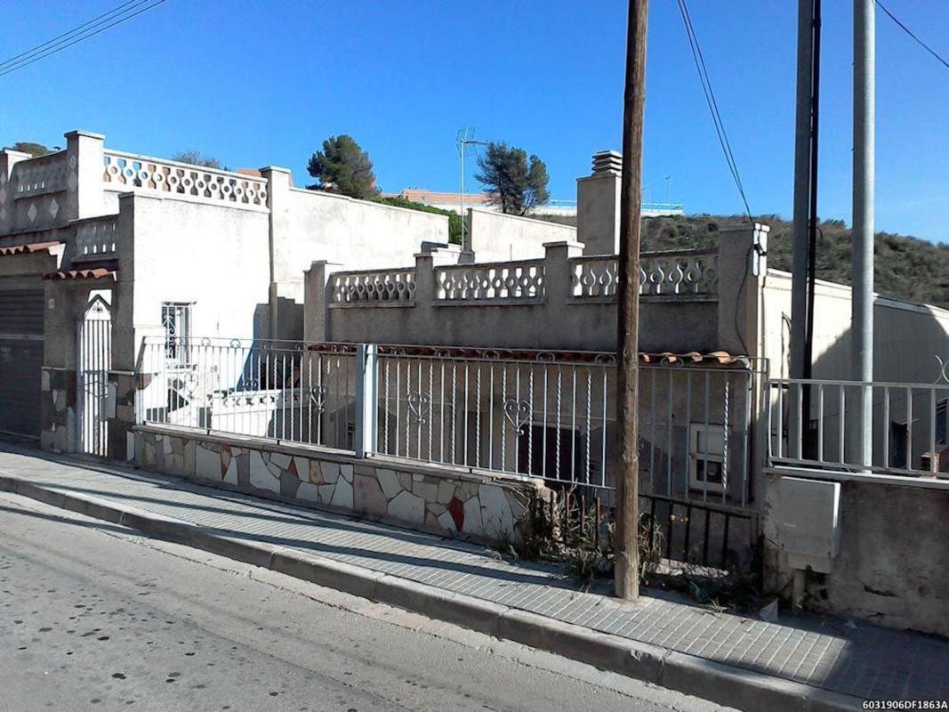 Sprzedaż mieszkania w Piso en Calle Cementiri, Sant Vicenç Dels Horts, Sant Vicenç Dels Horts
photo 1