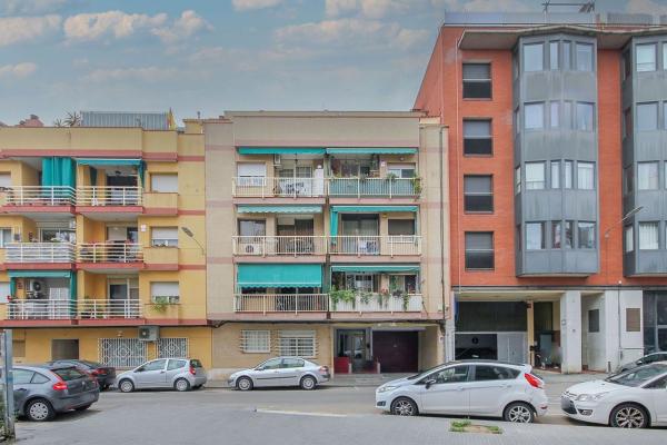 Sale of flat in Piso en Calle de Jordi Rubió i Balaguer, Marianao, Sant Boi de Llobregat, Sant Boi de Llobregat
photo 1