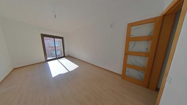 Продажа квартиры на Piso en Calle de Milà i Fontanals, Mercat, Rubí, Руби
thumbnail 1