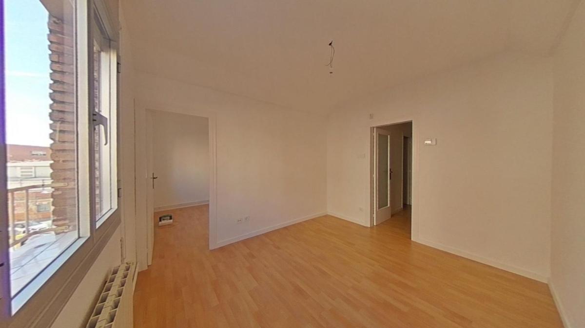 Venta de piso en Piso en Calle d'Ausiàs Marc, Progrés-Pep Ventura, Badalona, Badalona
photo 1