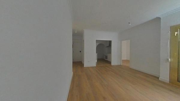Sprzedaż mieszkania w Piso en Calle de Pau Sans, Sant Josep, Hospitalet de Llobregat, Hospitalet de Llobregat
thumbnail 1