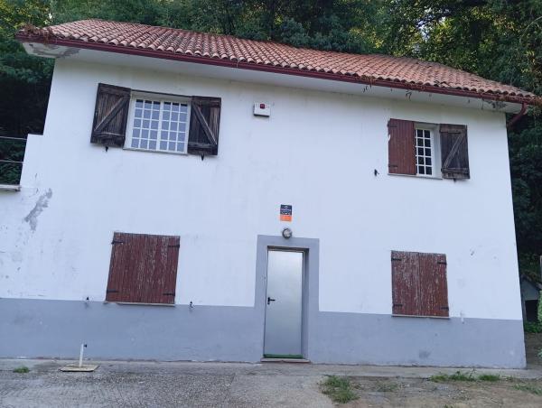 Rustic farm for sale in Finca rústica en Dp-0804, 85, Bergondo , Bergondo thumbnail 1