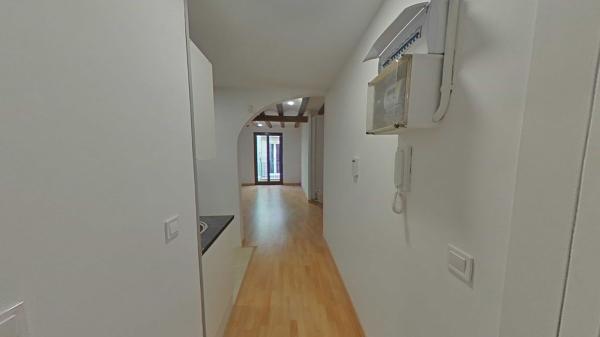 Sprzedaż mieszkania w Piso en Calle dels Salvador, El Raval, Barcelona, Barcelona
 photo 4