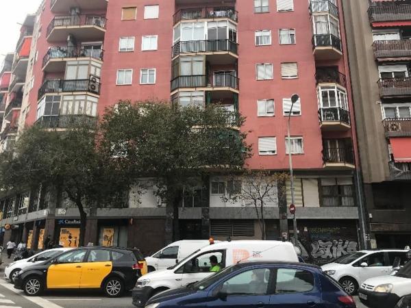Sprzedaż mieszkania w Piso en Calle de Felip II, La Sagrera, Barcelona, Barcelona
photo 1