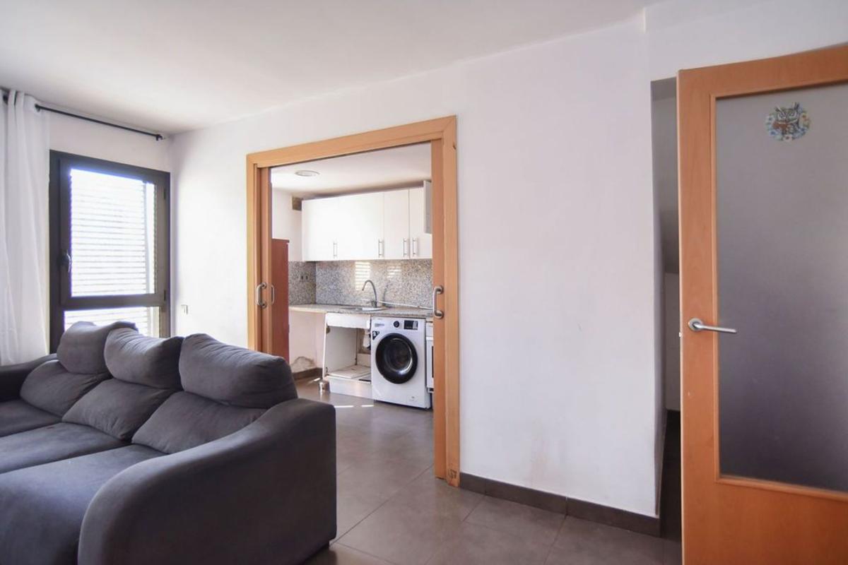Продажа квартиры на Piso en Calle de Sant Magí, Centre, Rubí, Руби
photo 2