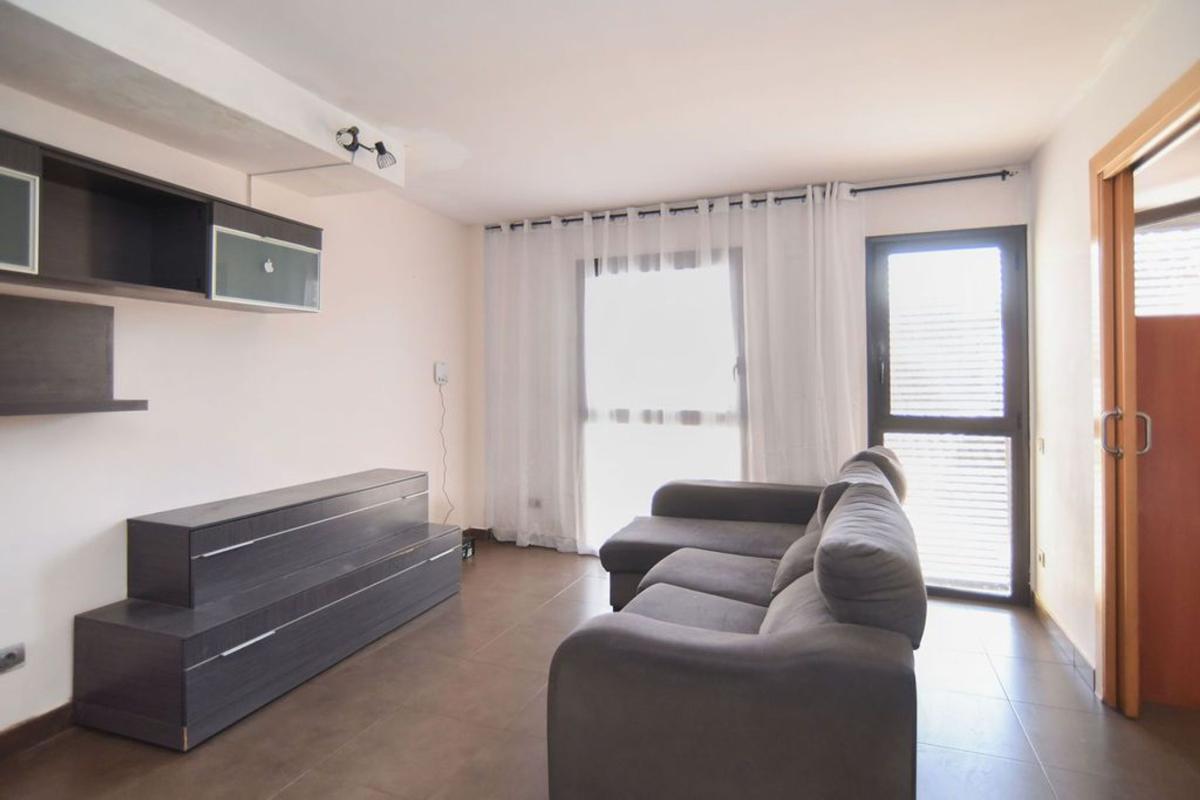 Продажа квартиры на Piso en Calle de Sant Magí, Centre, Rubí, Руби
photo 4