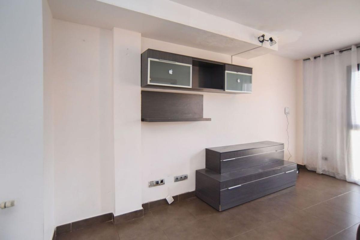 Продажа квартиры на Piso en Calle de Sant Magí, Centre, Rubí, Руби
photo 3