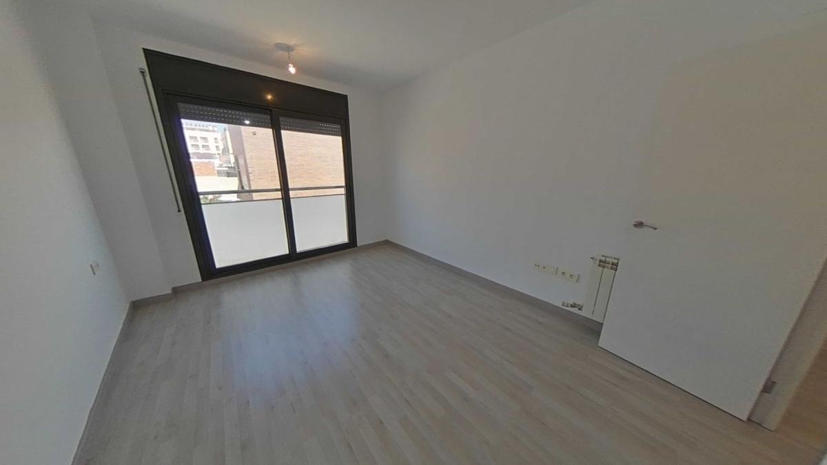 Venta de piso en Piso en Calle del Pintor Torras, La Cogullada, Terrassa, Terrassa
 photo 2