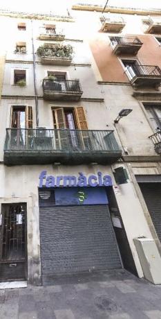Продажа квартиры на Piso en Calle Nou de la Rambla, El Raval, Barcelona, Барселона
 photo 1
