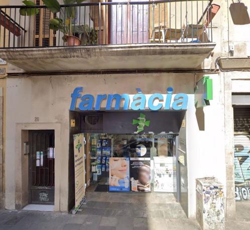 Продажа квартиры на Piso en Calle Nou de la Rambla, El Raval, Barcelona, Барселона
 photo 2