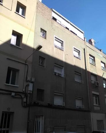 Продажа квартиры на Piso en Calle Rosselló, Marianao, Sant Boi de Llobregat, Сант-Бой-де-Льобрегат
 photo 1
