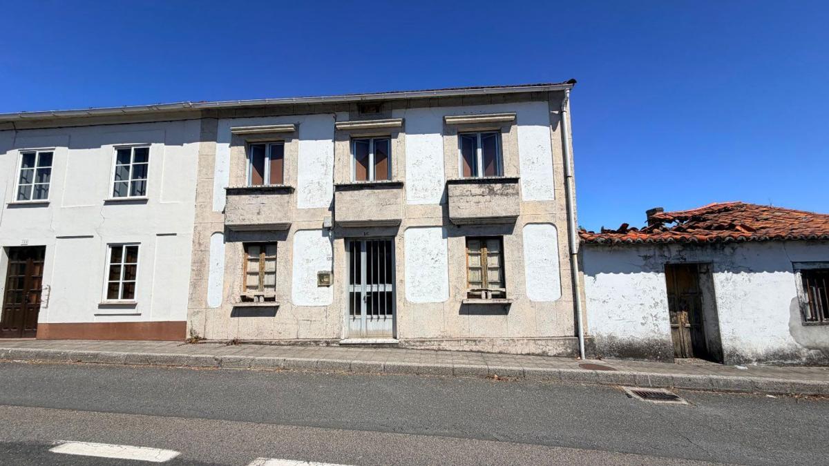 Sprzedaż niezależnego domku jednorodzinnego w  Casa o chalet en Camino da Palma, Fene, Fenec photo 3