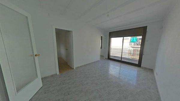 Sprzedaż mieszkania w Piso en Calle dels Pins, Les Planes, Hospitalet de Llobregat, Hospitalet de Llobregat
photo 1