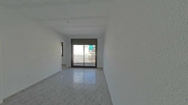 Sprzedaż mieszkania w Piso en Calle dels Pins, Les Planes, Hospitalet de Llobregat, Hospitalet de Llobregat
thumbnail 2